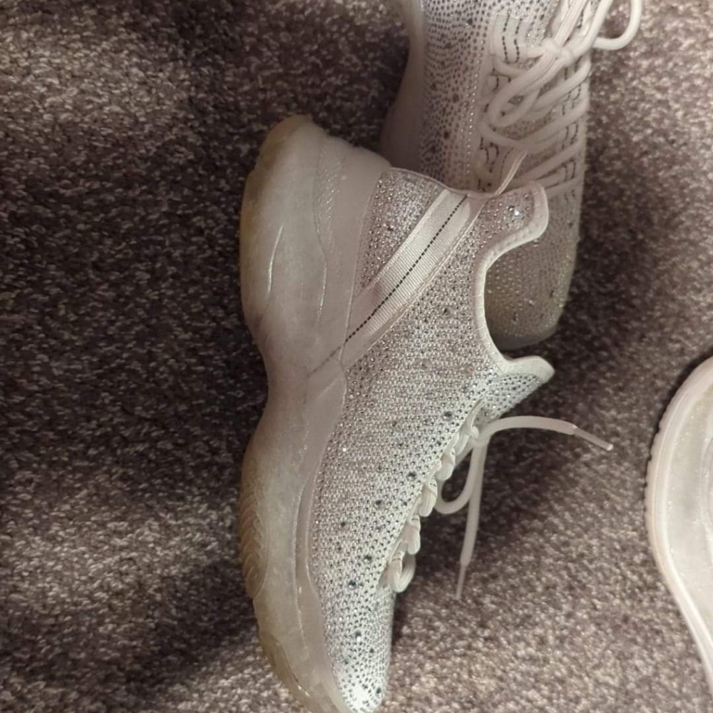 Size 9 women's rhinestone sneakers